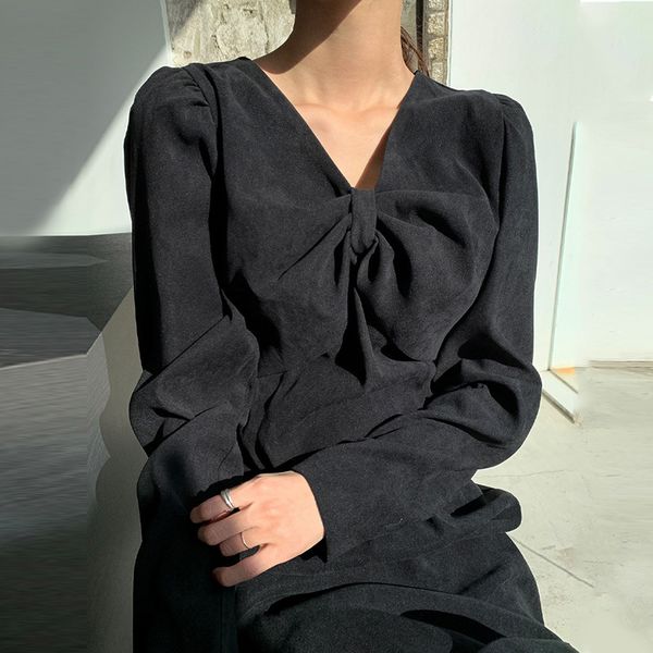 spring female loose casual v-neck bow solid color long sleeve minimalist a-line pleated trumpet dress 8q632 210510, Black;gray
spring female loose casual v-neck bow solid color long sleeve minimalist a-line pleated trumpet dress 8q632 210510, Black;gray