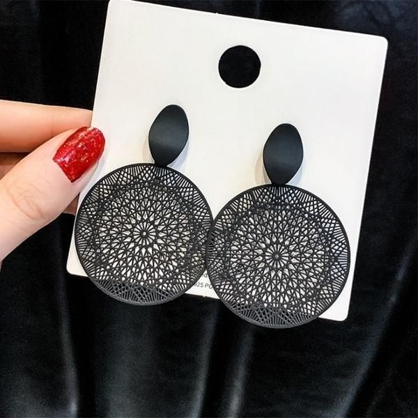 stud delysia king 2021 trendy black circle ear ring women geometric freshness beauty designer earrings, Golden;silver
stud delysia king 2021 trendy black circle ear ring women geometric freshness beauty designer earrings, Golden;silver