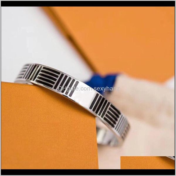 charm bracelets drop delivery 2021 fashion 316l stainless steel screw bangle bracelet with screwdriver and original box screws never lose je, Golden;silver
charm bracelets drop delivery 2021 fashion 316l stainless steel screw bangle bracelet with screwdriver and original box screws never lose je, Golden;silver
