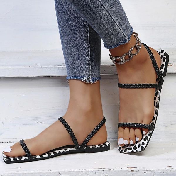 sandals 2021 women dual-use flat heels fashion squared toe leopard printed women's open and slippers d4, Black
sandals 2021 women dual-use flat heels fashion squared toe leopard printed women's open and slippers d4, Black