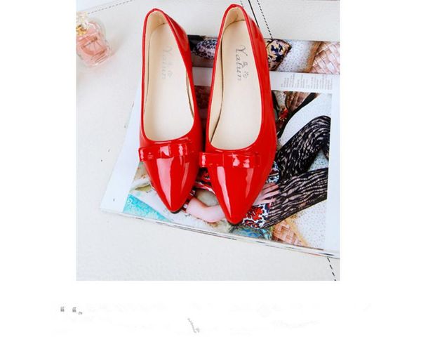 2021 spring and autumn shoes with new style fashion flat bottom pointed end women's shoes @3065, Black
2021 spring and autumn shoes with new style fashion flat bottom pointed end women's shoes @3065, Black