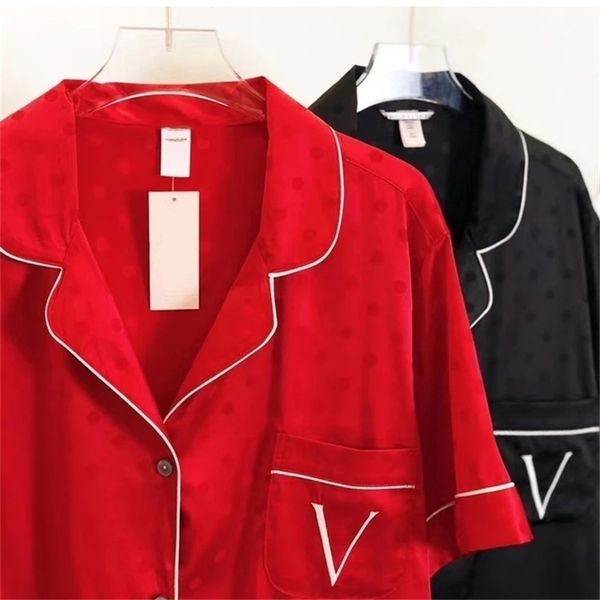icclek spring and summer silk satin pajamas female shorts female short sleeved home clothes comfortable polka dot pajamas 211103, Black;red
icclek spring and summer silk satin pajamas female shorts female short sleeved home clothes comfortable polka dot pajamas 211103, Black;red