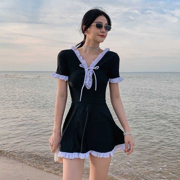 2021 swimsuit women's open back flat angle conservative short sleeve small frh vacation pure color cover belly show thin, White;black
2021 swimsuit women's open back flat angle conservative short sleeve small frh vacation pure color cover belly show thin, White;black
