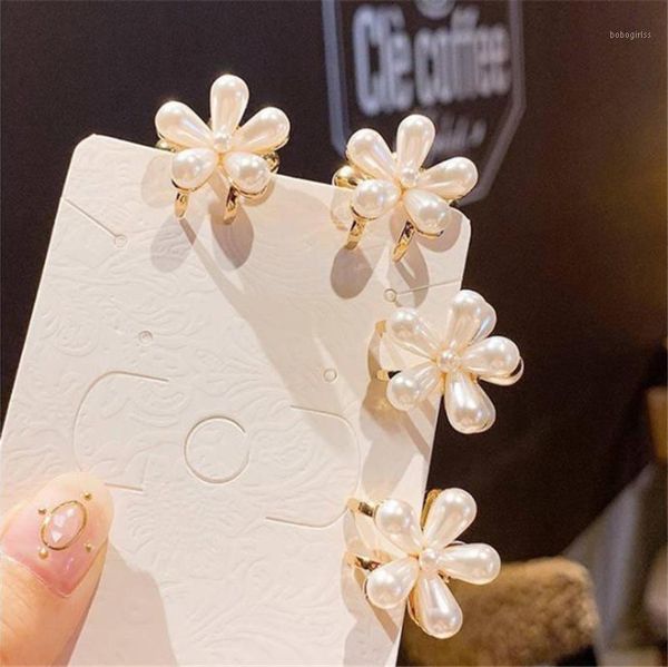 women girls elegant pearl flowers small hair claw clamps crab cute clip styling tools accessories1
women girls elegant pearl flowers small hair claw clamps crab cute clip styling tools accessories1