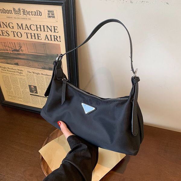 80% off outlet store august women's bag new armpit autumn single shoulder dumpling baonv factory online sale, Black;red
80% off outlet store august women's bag new armpit autumn single shoulder dumpling baonv factory online sale, Black;red