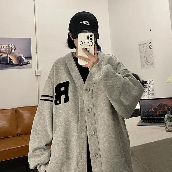women's jackets harajuku baseball uniform jacket couple v-neck coat 2021 autumn winter high street hip-hop style retro loose casual, Black;brown
women's jackets harajuku baseball uniform jacket couple v-neck coat 2021 autumn winter high street hip-hop style retro loose casual, Black;brown