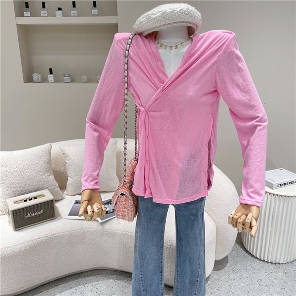 sweaters female summer niche design 2021 v-neck unique breasted two ways use shirt shoulder pillow sleeve solar protector cardigan, White;black
sweaters female summer niche design 2021 v-neck unique breasted two ways use shirt shoulder pillow sleeve solar protector cardigan, White;black