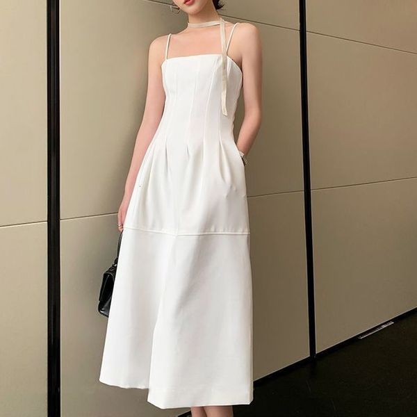 dresses square collar elegant strap women office lady sleeveless midi evening party one piece dress korean 2021 summer chic, Black;gray
dresses square collar elegant strap women office lady sleeveless midi evening party one piece dress korean 2021 summer chic, Black;gray