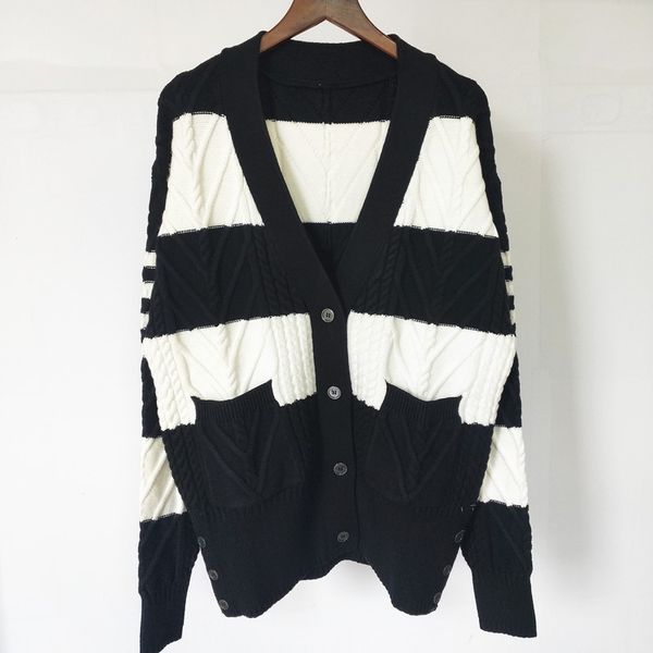 59% off factory outlet store v-neck twist stripe contrast knitted cardigan, White;black
59% off factory outlet store v-neck twist stripe contrast knitted cardigan, White;black