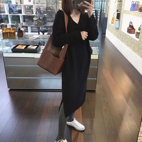 casual dresses beliarst 2021 spring and autumn v-neck pullover cashmere sweater women loose lazy long knee solid color knit dress, Black;gray
casual dresses beliarst 2021 spring and autumn v-neck pullover cashmere sweater women loose lazy long knee solid color knit dress, Black;gray