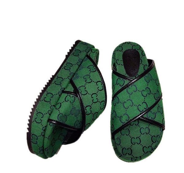2022 woman slippers fashion sandals beach thick bottom slipper platform alphabet lady leather flat slides size 35-44, Black
2022 woman slippers fashion sandals beach thick bottom slipper platform alphabet lady leather flat slides size 35-44, Black