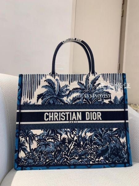 bags hand women spring luxurys and summer new women's bag handbag blue embroidery shopping bag tote designers outlet zmm
bags hand women spring luxurys and summer new women's bag handbag blue embroidery shopping bag tote designers outlet zmm