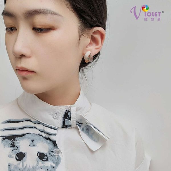 hollow out irregular korean style two color earrings silver needle s925 silver contrast
hollow out irregular korean style two color earrings silver needle s925 silver contrast