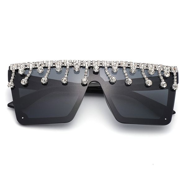 2021 hand versatile large frame integrated square meter nail diamond sunglass, White;black
2021 hand versatile large frame integrated square meter nail diamond sunglass, White;black