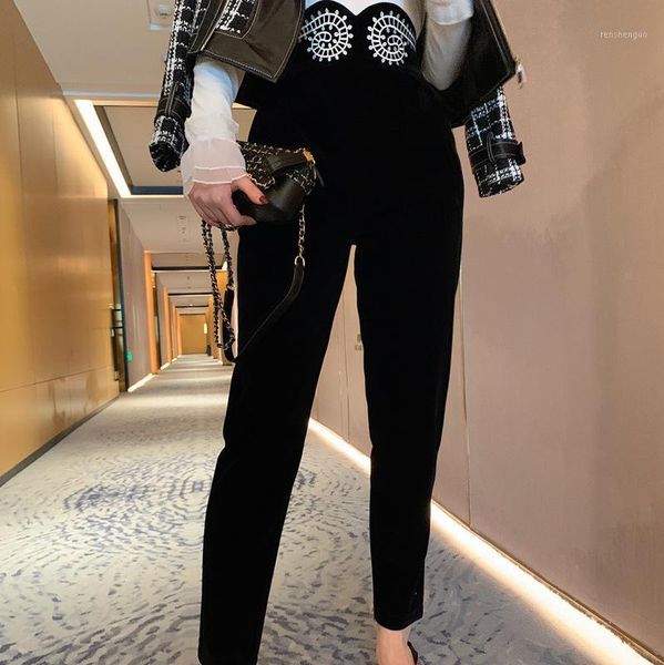 women's pants & capris scared hawk 2021 velvet embroidered pattern high waist warm feet winter women fahion up, Black;white
women's pants & capris scared hawk 2021 velvet embroidered pattern high waist warm feet winter women fahion up, Black;white