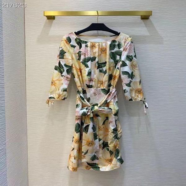 fashion runway summer dress 2021 women's vacation vestidos floral print 3/4 sleeves empire knee-length casual dresses, Black;gray
fashion runway summer dress 2021 women's vacation vestidos floral print 3/4 sleeves empire knee-length casual dresses, Black;gray