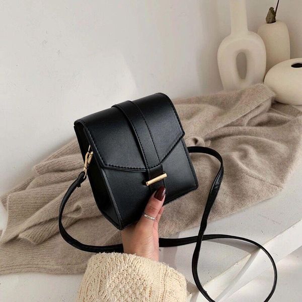 retro small bag women's all-in-one cross-body tide korean version of advanced mobile phone waist bags
retro small bag women's all-in-one cross-body tide korean version of advanced mobile phone waist bags