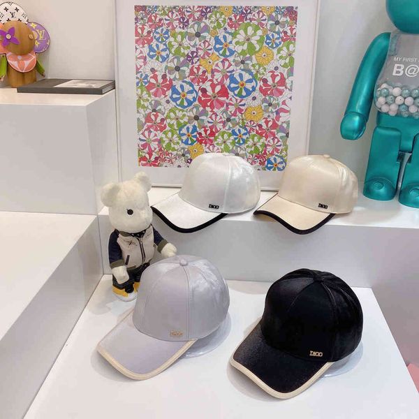the right version family ~ elegant, cool refreshing satin women's simple, leisure fashion hat with sun shading and face, Blue;gray
the right version family ~ elegant, cool refreshing satin women's simple, leisure fashion hat with sun shading and face, Blue;gray