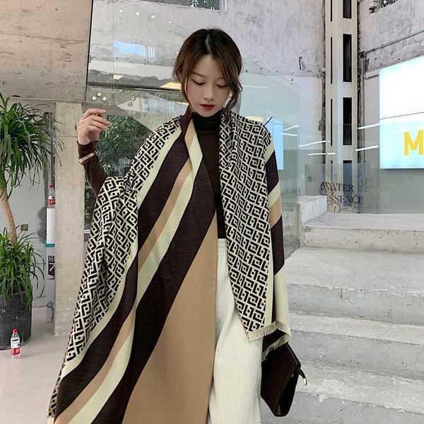 2021 autumn winter letter jacquard imitation cashmere scarf women's double-sided warm air conditioning shawl live broadcast, Blue;gray
2021 autumn winter letter jacquard imitation cashmere scarf women's double-sided warm air conditioning shawl live broadcast, Blue;gray