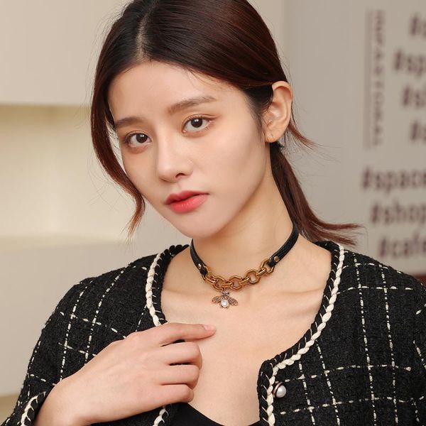 chokers creative personality alloy chain necklace european hip hop pu leather jewelry pearl bee choker for girls women, Golden;silver
chokers creative personality alloy chain necklace european hip hop pu leather jewelry pearl bee choker for girls women, Golden;silver