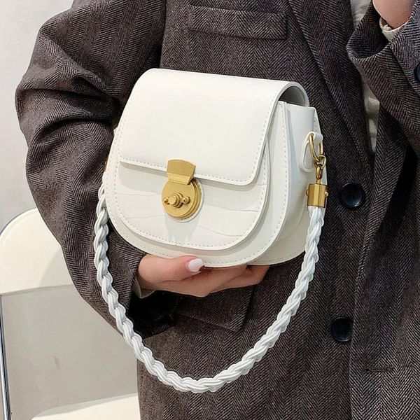 cross body 2021 trendy fashion ladies messenger bag western stone pattern one-shoulder underarm saddle high-quality small female
cross body 2021 trendy fashion ladies messenger bag western stone pattern one-shoulder underarm saddle high-quality small female