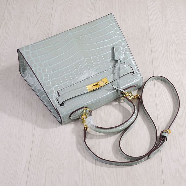 70% off luxury handbag casual leather women's 2021 spring and summer new crocodile pattern spoof one shoulder messenger handbag lhv9 0x
70% off luxury handbag casual leather women's 2021 spring and summer new crocodile pattern spoof one shoulder messenger handbag lhv9 0x