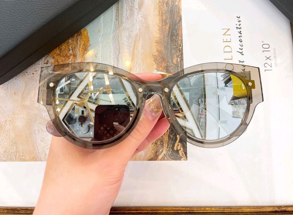 transparent grey mirror silver sunglasses 2234 fashion sunglasses for women sun shades uv400 protection eyewear with box, White;black
transparent grey mirror silver sunglasses 2234 fashion sunglasses for women sun shades uv400 protection eyewear with box, White;black