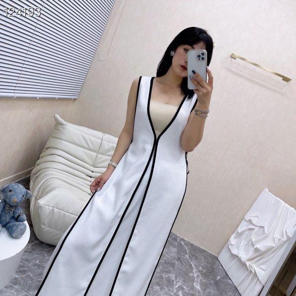 women's vests w1073 fashion women coats & jackets 2021 runway luxury european design party style clothing, Black;white
women's vests w1073 fashion women coats & jackets 2021 runway luxury european design party style clothing, Black;white