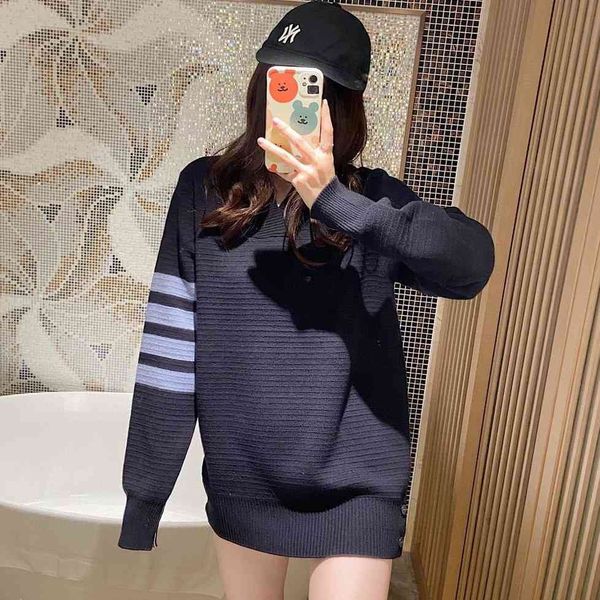 2021 tb new v-neck sweater women's pullover bottomed autumn and winter four bar versatile sweater trend, White;black
2021 tb new v-neck sweater women's pullover bottomed autumn and winter four bar versatile sweater trend, White;black