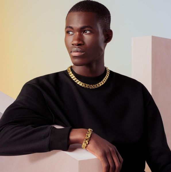 2021 hip hop jewelry men 316l titanium steel chain bracelet engrave four leaf flower colored enamel 18k gold thick links patches necklace ho, Black
2021 hip hop jewelry men 316l titanium steel chain bracelet engrave four leaf flower colored enamel 18k gold thick links patches necklace ho, Black