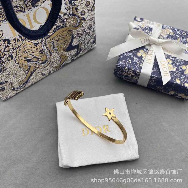 new bracelet brass fashion open bracelet jewelry fine jewelry discount, Golden;silver
new bracelet brass fashion open bracelet jewelry fine jewelry discount, Golden;silver