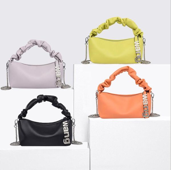 wholesale ladies shoulder bags fashions letter pendant diamond handbag elegant atmosphere solid color leather handbags street fashion soft l
wholesale ladies shoulder bags fashions letter pendant diamond handbag elegant atmosphere solid color leather handbags street fashion soft l