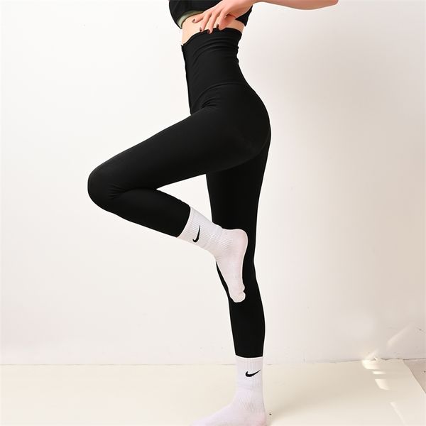 women's running sports fitness women's suit close fitting high waist yoga sweat pants, Black;white
women's running sports fitness women's suit close fitting high waist yoga sweat pants, Black;white