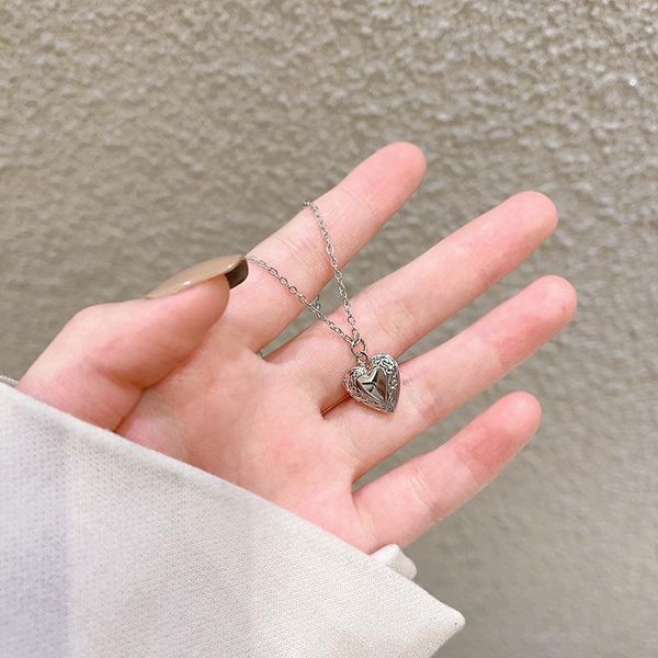 chains 1pcs tiny heart po frame pendant necklace love charms floating locket necklaces women men fashion memorial jewelry, Silver
chains 1pcs tiny heart po frame pendant necklace love charms floating locket necklaces women men fashion memorial jewelry, Silver