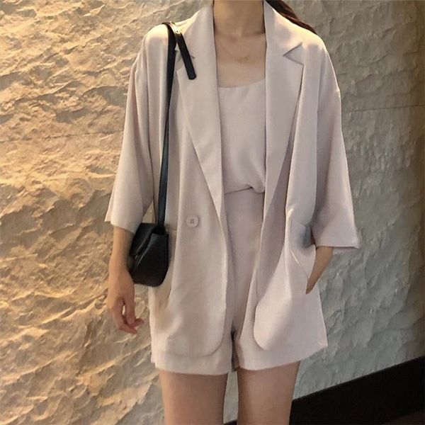women's tracksuits casual short ladies blazers suit women streetwear female coat blazer and shorts set chic office suits 2021 summer 5b, Gray
women's tracksuits casual short ladies blazers suit women streetwear female coat blazer and shorts set chic office suits 2021 summer 5b, Gray