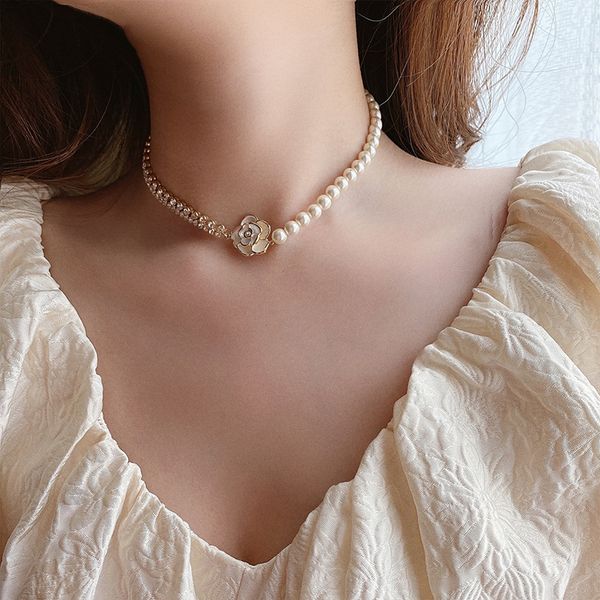 necklace luxury designer chain real gold electroplated pearl mosaic korean camellia flower, Silver
necklace luxury designer chain real gold electroplated pearl mosaic korean camellia flower, Silver