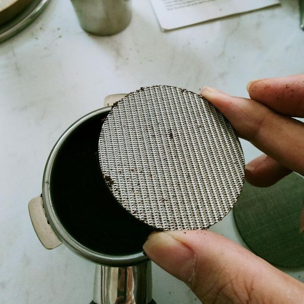 coffee filters 51/53.5/58.5mm contact shower screen puck filter mesh for expresso portafilter machine universally used
coffee filters 51/53.5/58.5mm contact shower screen puck filter mesh for expresso portafilter machine universally used