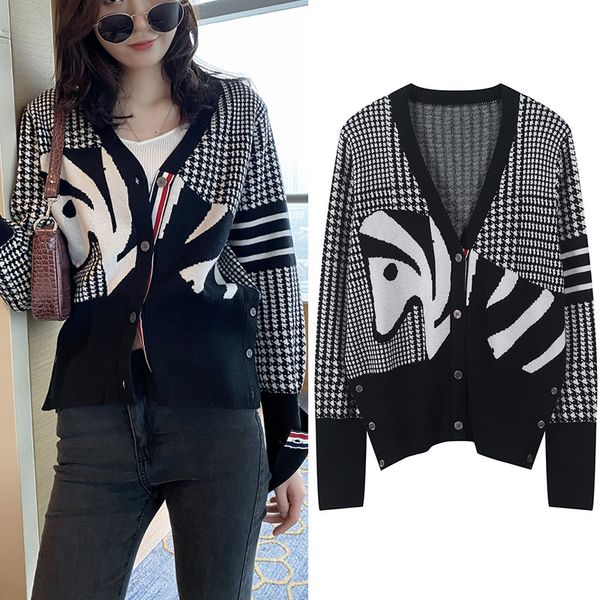 tb knitted cardigan women's new fashion temperament in autumn and winter with net red sweater loose short coat, White;black
tb knitted cardigan women's new fashion temperament in autumn and winter with net red sweater loose short coat, White;black