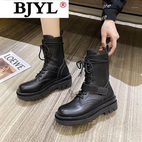 boots 2021 combat patent leather women lace up gothic black platform ankle shoes botas mujer1
boots 2021 combat patent leather women lace up gothic black platform ankle shoes botas mujer1