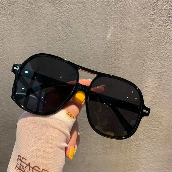 sunglasses korean version of the big frame black simple and fashionable sunglasses, a must-have item for street pography travel, White;black
sunglasses korean version of the big frame black simple and fashionable sunglasses, a must-have item for street pography travel, White;black