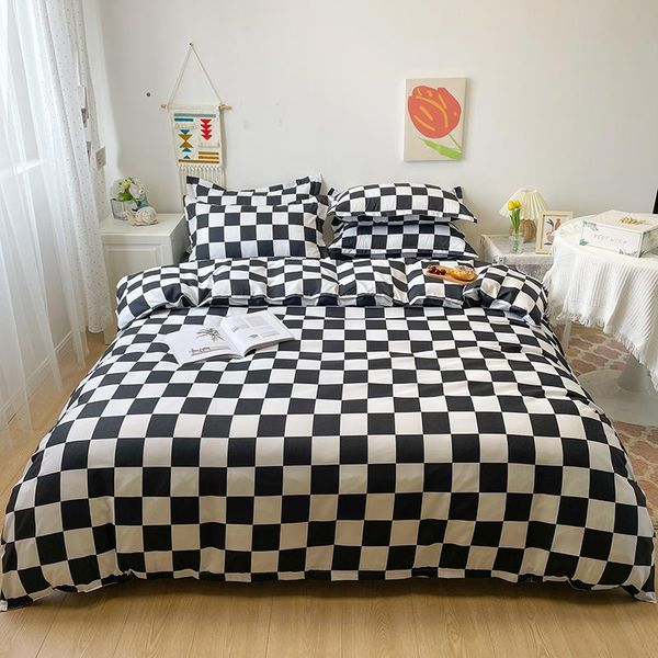 bedding sets home living black and white grid print 3/4pcs sheet pillow case duvet cover king size
bedding sets home living black and white grid print 3/4pcs sheet pillow case duvet cover king size