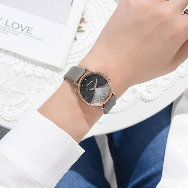 wristwatches women's watches round dial leather band fashionable collocation quartz wrist watch for women ladies clock orologio donna l, Slivery;brown
wristwatches women's watches round dial leather band fashionable collocation quartz wrist watch for women ladies clock orologio donna l, Slivery;brown