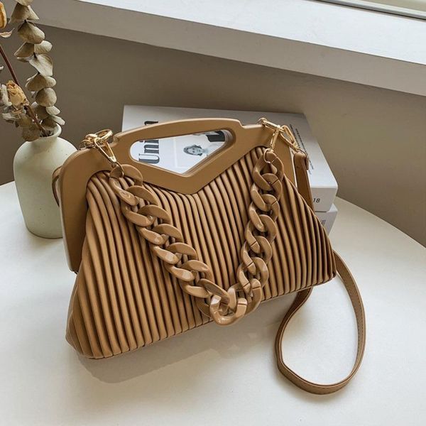 evening bags 2021 brand triangle luxury designer handbag pleated shoulder bag for women clutch purses and handbags crossbody
evening bags 2021 brand triangle luxury designer handbag pleated shoulder bag for women clutch purses and handbags crossbody