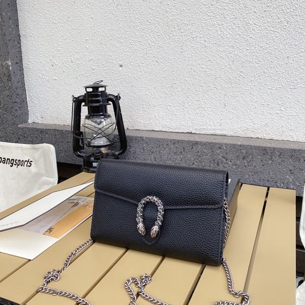 women fashion designer bags handbag cross body messenger shoulder chain bag good quality leather purses ladies high capacity v-shape rhombic, Red;black
women fashion designer bags handbag cross body messenger shoulder chain bag good quality leather purses ladies high capacity v-shape rhombic, Red;black