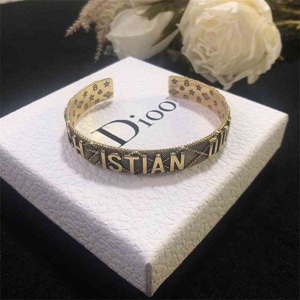 75% off outlet online new fashion letter bracelet in years, Silver
75% off outlet online new fashion letter bracelet in years, Silver