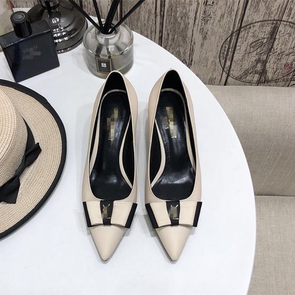 designer womens sandals single shoes summer 35-41 metal shoes logo calf leather upper sheep lining comfortable the price of luxury, Black
designer womens sandals single shoes summer 35-41 metal shoes logo calf leather upper sheep lining comfortable the price of luxury, Black