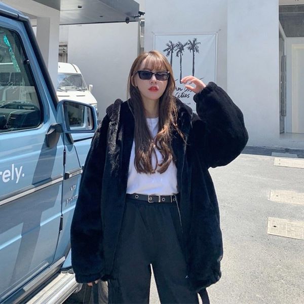 women's fur & faux women hooded thicken coat 2021 autumn winter warm soft plush loose long sleeve casual female black short outerwear
women's fur & faux women hooded thicken coat 2021 autumn winter warm soft plush loose long sleeve casual female black short outerwear