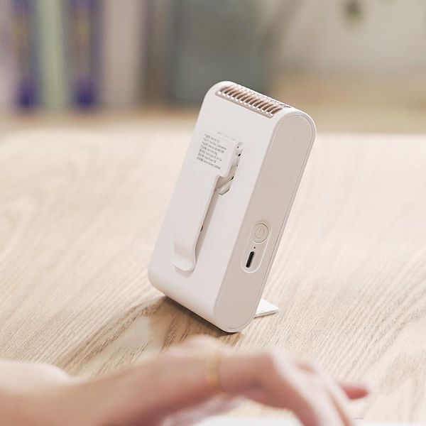 electric fans 2021 f13 handheld lazy square fan hanging waist outdoor leafless camera usb
electric fans 2021 f13 handheld lazy square fan hanging waist outdoor leafless camera usb