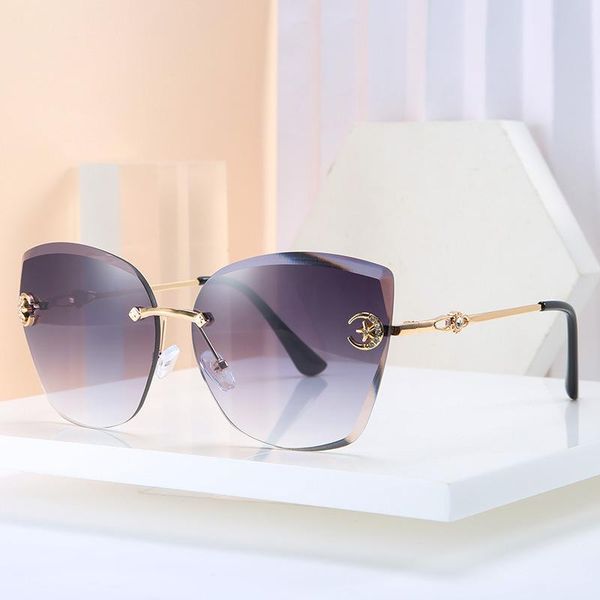 mirrors cat's eye stars inlaid diamond cut-edge sunglasses color gradient
mirrors cat's eye stars inlaid diamond cut-edge sunglasses color gradient