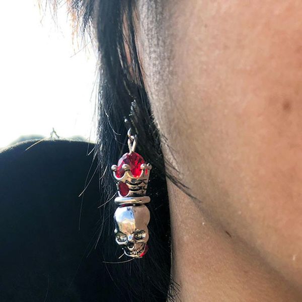 punk drop earring for women skeleton skull crown gothic red crystal hanging earrings black wholesale retro jewelry gift vge112 dangle & chan, Silver
punk drop earring for women skeleton skull crown gothic red crystal hanging earrings black wholesale retro jewelry gift vge112 dangle & chan, Silver
